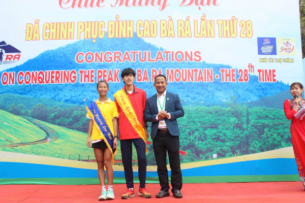 Gần 900 VĐV tham gia Giải Vô địch quốc gia Việt dã leo núi Bà Rá -0
