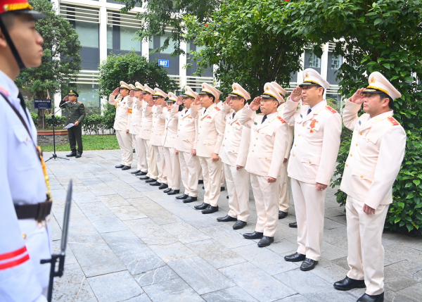 Đảng ủy Công an Trung ương, Bộ Công an dâng hương tưởng niệm Chủ tịch Hồ Chí Minh -0