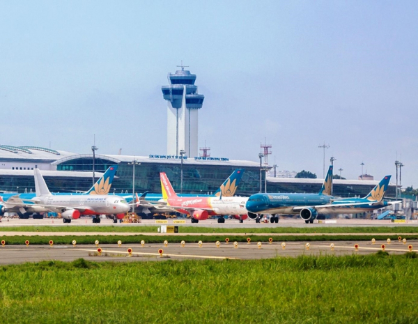 Hàng không tăng thêm ghế chặng bay từ Hồ Chí Minh đi các tỉnh miền Trung dịp Tết Nguyên đán -0