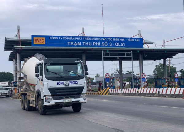 Cục trưởng Cục Đường bộ Việt Nam nói gì về việc dừng thu phí Quốc lộ 51 -0