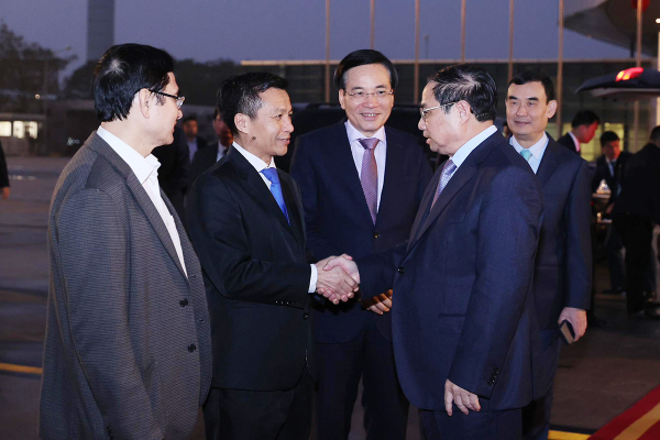 Thủ tướng Phạm Minh Chính lên đường thăm chính thức Cộng hoà Dân chủ Nhân dân Lào -0