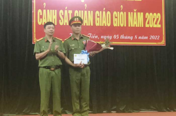 Chuyện những người làm nghề quản giáo -0