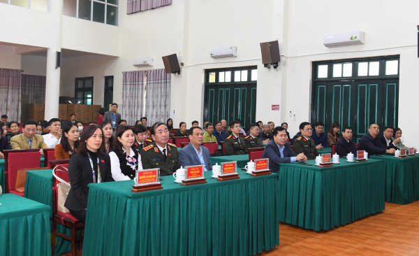 Đoàn Đại biểu Quốc hội tỉnh Bắc Ninh thăm, tặng quà Tết các hộ nghèo -0