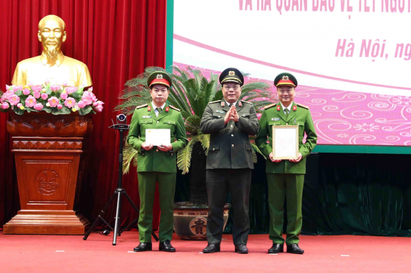 Công an Hà Nội ra quân bảo vệ Tết Nguyên đán Quý Mão 2023 -0