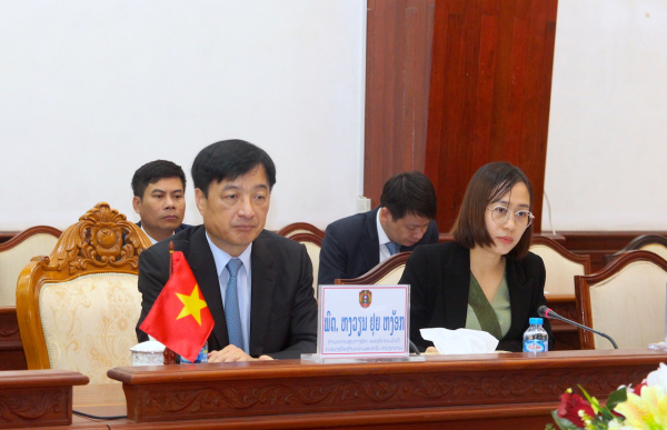 Phối hợp giữ vững ổn định chính trị, trật tự an toàn xã hội hai nước Việt Nam - Lào -1