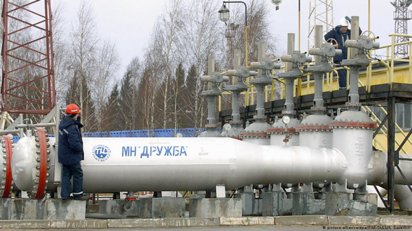 Đức cấm dầu Nga, nhưng vẫn phải mua dầu qua tuyến ống Nga vận hành -0