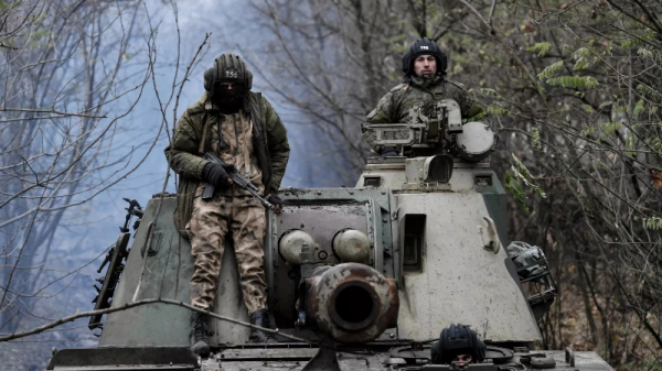 Ukraine phản công dồn dập sau khi Nga giành thị trấn 