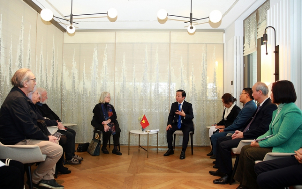 Phó Thủ tướng Trần Hồng Hà tiếp Chủ tịch Hội Hữu nghị Thụy Sĩ-Việt Nam -0