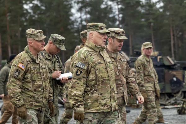 Tướng lĩnh quân đội Mỹ-Ukraine họp kín tại Ba Lan giữa lúc chiến sự căng thẳng  -0