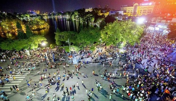 Activities in pedestrian space in Hanoi's heart suspended during Tet -0