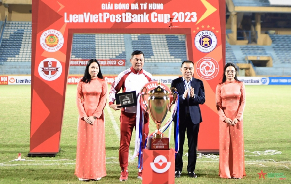 Câu lạc bộ Hà Nội vô địch Giải bóng đá Tứ hùng LienVietPostBank Cup 2023 -0