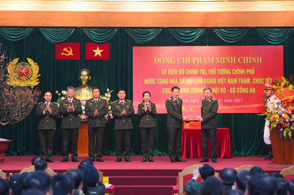 Thủ tướng Chính phủ Phạm Minh Chính thăm, chúc Tết Cục An ninh chính trị nội bộ, Bộ Công an -0