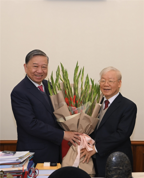 Ban Thường vụ Đảng ủy Công an Trung ương, lãnh đạo Bộ Công an thăm, chúc Tết Tổng Bí thư Nguyễn Phú Trọng -0