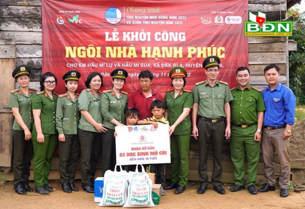 Hội Phụ nữ Công an tỉnh Đắk Nông nhận đỡ đầu và xây tặng nhà mới cho 2 trẻ mồ côi -0