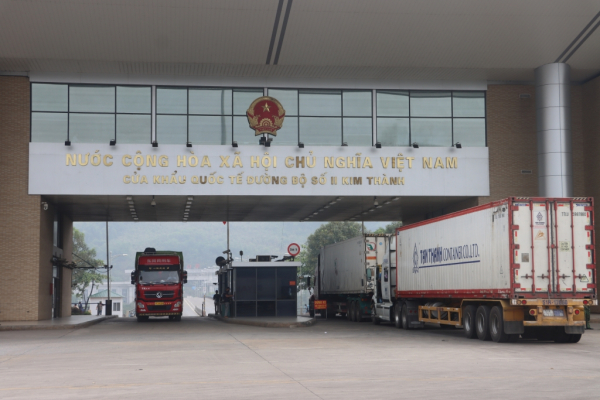 Đã xuất khẩu hơn 37.000 tấn hoa quả các loại sang Trung Quốc qua cửa khẩu Kim Thành II -0