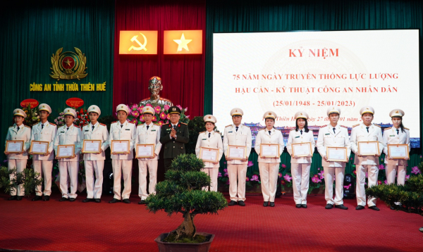 Công an Thừa Thiên-Huế kỷ niệm 75 năm Ngày truyền thống lực lượng Hậu cần - Kỹ thuật CAND -0