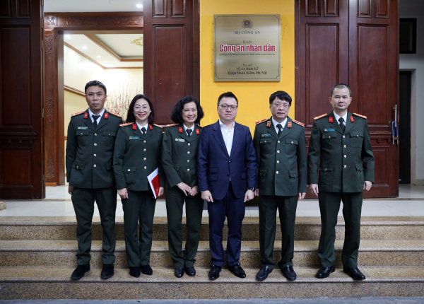 Chủ tịch Hội Nhà báo Việt Nam Lê Quốc Minh thăm, chúc mừng năm mới Báo CAND -0