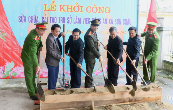 Giáo xứ và Phật giáo tại Hà Tĩnh chung tay xây dựng 9 trụ sở Công an xã  -0