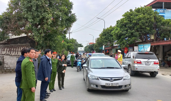 Công an Nam Định: Nỗ lực đảm bảo ANTT Chợ Viềng -3