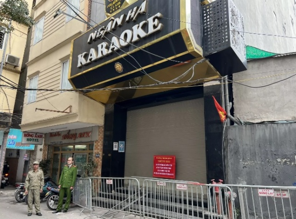 Hà Nội: Đề xuất phạt tiền và tước giấy phép quán karaoke bao che múa thoát y -0
