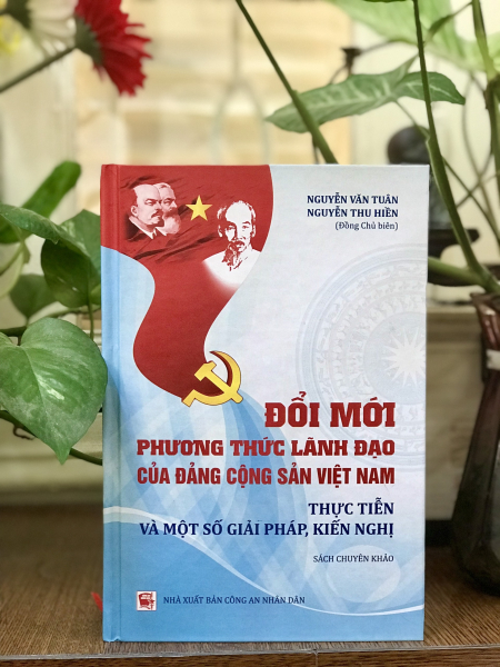 Xuất bản sách về đổi mới phương thức lãnh đạo của Đảng  -0