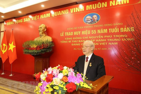 Lễ trao Huy hiệu 55 năm tuổi Đảng tặng Tổng Bí thư Nguyễn Phú Trọng -0