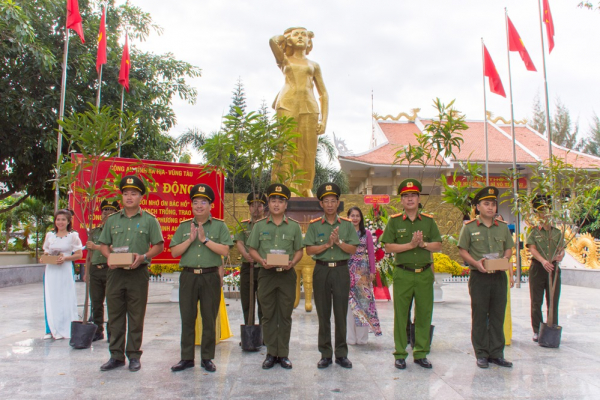 Phát động Công trình “Trồng cây Lêkima – Đời đời nhớ ơn AHLS Võ Thị Sáu” -0