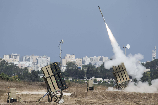 Israel cân nhắc cấp tên lửa Vòm Sắt cho Ukraine -0