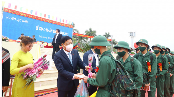 Thứ trưởng Nguyễn Văn Long dự lễ giao, nhận quân tại tỉnh Bắc Giang -0