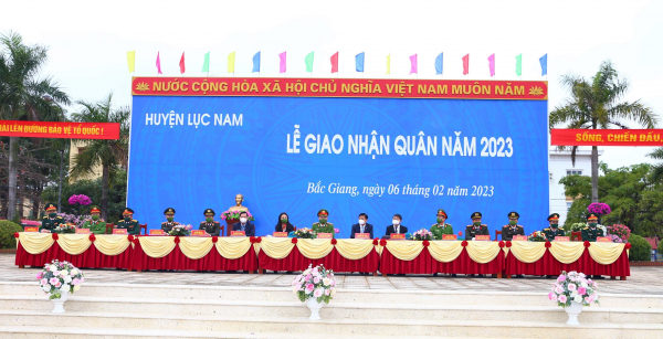 Thứ trưởng Nguyễn Văn Long dự lễ giao, nhận quân tại tỉnh Bắc Giang -0