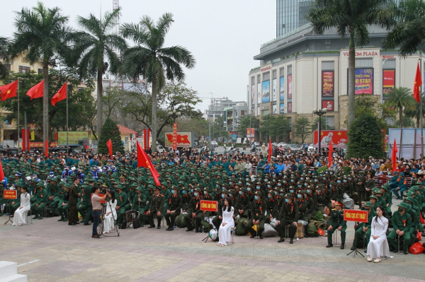 Trung tướng Lê Quốc Hùng, Thứ trưởng Bộ Công an dự Lễ giao nhận quân tại tỉnh Thừa Thiên-Huế -0