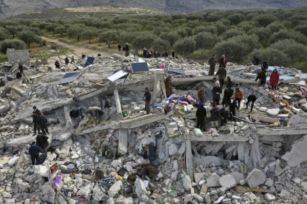 Con số thương vong trong thảm họa động đất Thổ Nhĩ Kỳ không ngừng tăng  - 1