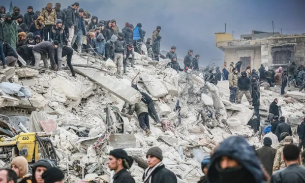 Chưa kịp khắc phục hậu quả, Thổ Nhĩ Kỳ hứng trận động đất thứ ba -0