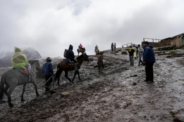 Lở đất nghiêm trọng ở Peru, hơn 20 người thương vong  -0