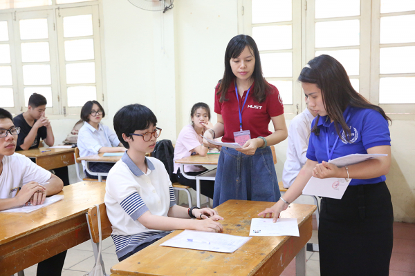 Thí sinh không nên “tham” quá nhiều kỳ thi riêng -0