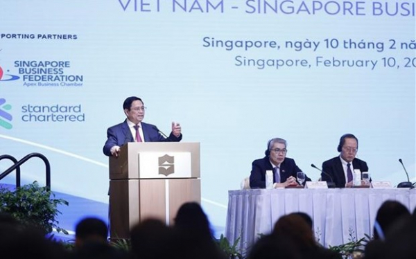 Prime Minister attends Vietnam – Singapore business forum -0