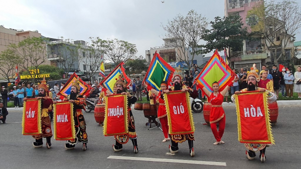 Ngư dân Đà Nẵng rộn ràng Lễ hội cầu ngư -0