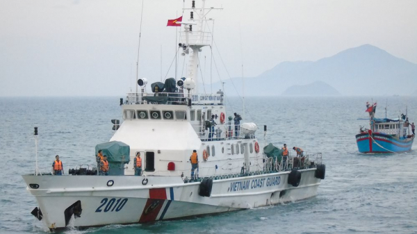 Cảnh sát Biển Vùng 3 thu giữ hơn 1,5 triệu lít dầu DO, sung công quỹ Nhà nước gần 32 tỷ đồng -0