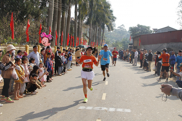 Hơn 200 CBCS Công an Sơn La tham gia Ngày chạy Olympic vì sức khỏe toàn dân năm 2023 -3