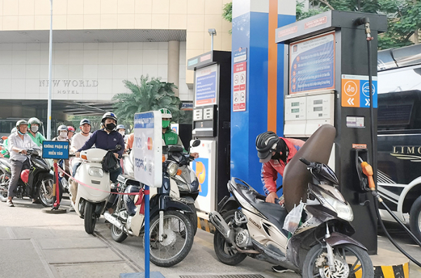 Trên 98% cửa hàng xăng dầu ở TP Hồ Chí Minh hoạt động sau Tết -0