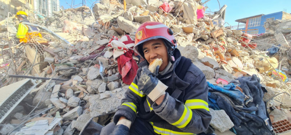 Cảnh sát phòng cháy, chữa cháy và cứu nạn, cứu hộ Việt Nam giữa tâm chấn Thổ Nhĩ Kỳ -1