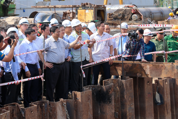 Thủ tướng chấn chỉnh khâu GPMB, đôn đốc dự án cầu Rạch Miễu 2 và khảo sát tuyến đường ven biển Bến Tre -0