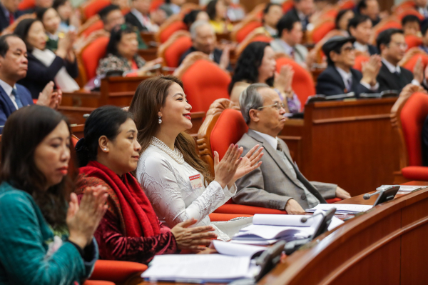 Đội ngũ trí thức, nhà khoa học, văn nghệ sĩ cần giữ vững cốt cách như cây tùng cây bách, tận tâm, tận hiến với quốc gia, dân tộc  -0