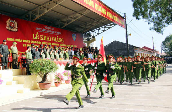 Khai giảng khóa huấn luyện công dân thực hiện nghĩa vụ tham gia CAND năm 2023 -0