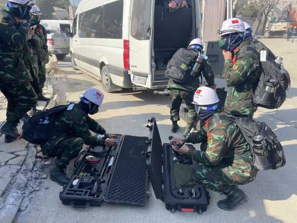 Lực lượng cứu hộ Quân đội xác định thêm 2 vị trí nạn nhân tại Thổ Nhĩ Kỳ -1