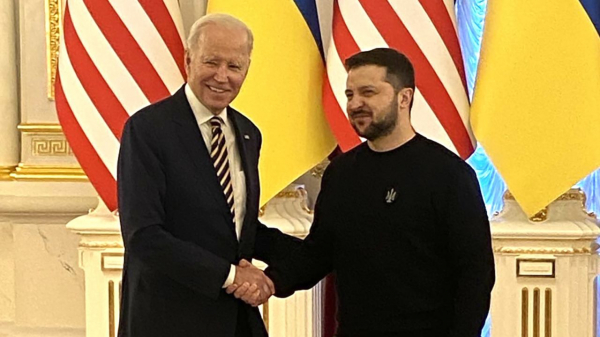Tổng thống Mỹ Joe Biden bất ngờ thăm Kiev -0
