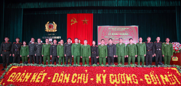 Thứ trưởng Nguyễn Văn Long: chiến sĩ mới phải xác định lập trường, vượt qua mọi khó khăn, thử thách -0