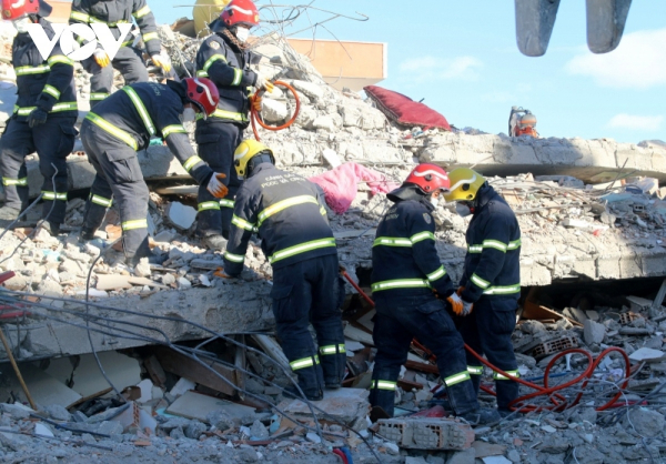 Vietnamese rescue workers in Turkey receive international acclaim -0