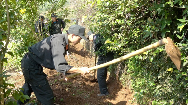Các anh về thắp ấm làng quê!.. -0