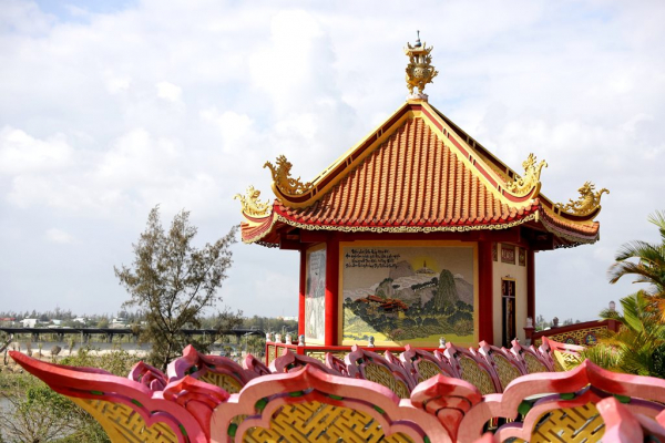 Xác lập kỷ lục Việt Nam Bộ tranh sứ độc bản tại chùa Quán Thế Âm – Ngũ Hành Sơn -1